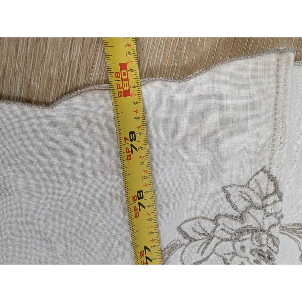 Vintage‎ Embroidered Scalloped Edge Cotton Ivory Tablecloth Oval 65